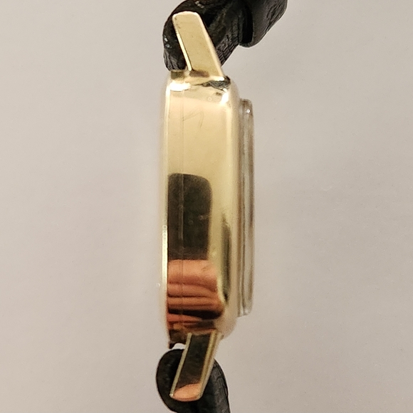 Baume & Mercier Gold and Black Women\'s Watch main image 10
